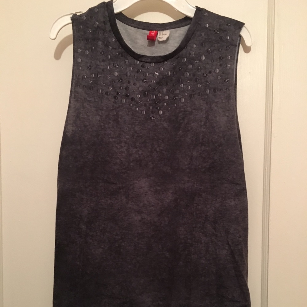 H&M muscle tee